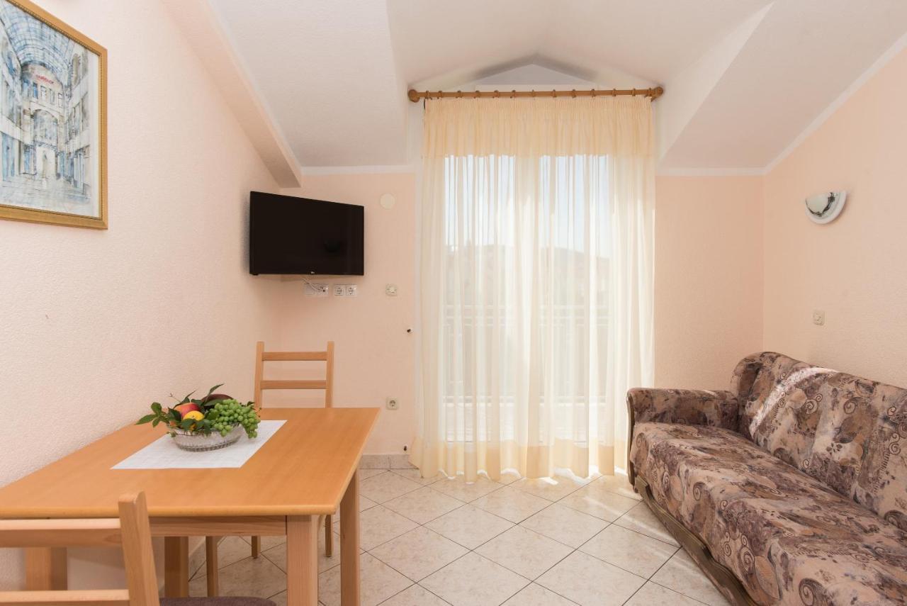 Topic Apartments 沃迪切 外观 照片