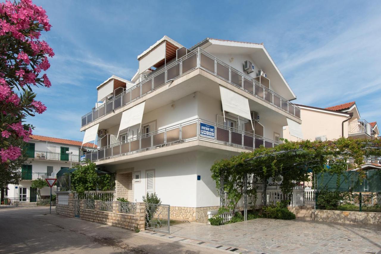 Topic Apartments 沃迪切 外观 照片